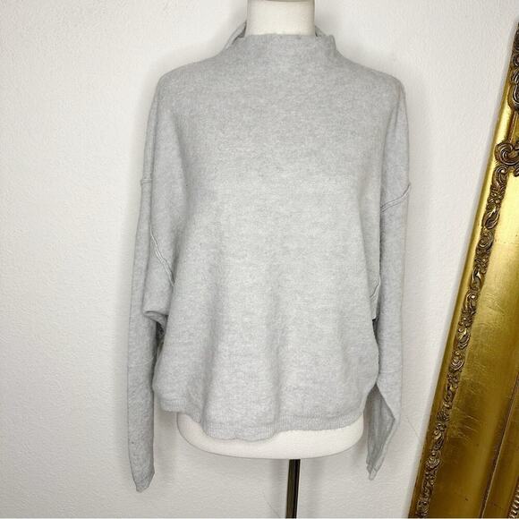 Free People Wool Blend Mock Funnel Neck Drop Sleeve Sweater in Gray Size XS - Picture 2 of 7